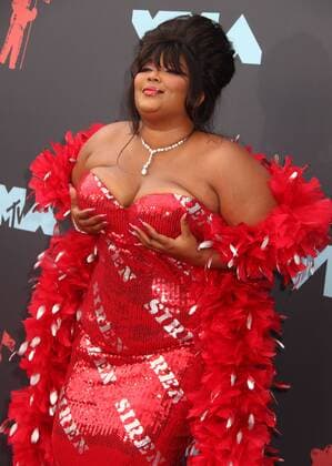 August 26, 2019, Newark, New York, USA: Singer LIZZO attends the 2019 MTV VMAs red carpet arrivals held at the Prudential Center. Newark USA - ZUMAk03_ 20190826_zaf_k03_024 Copyright: xNancyxKaszermanx