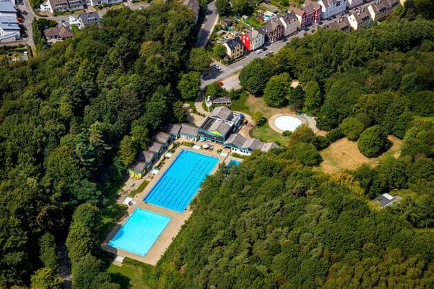 Luftbild, Schwelmer Freibad, Schwelmebad, Schwelmestraße, Schwelm, Nordrhein-Westfalen, Deutschland !ACHTUNGxMINDESTHONORARx60xEURO!
