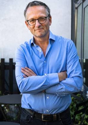 Dr Michael Mosley in Stockholm, Sweden, to present his new book 2019-08-27 (c) FERNVALL LOTTE Aftonbladet TT * * * EXPRESSEN OUT * * * LOTTE FERNVALL AFTONBLADET Stockholm Sverige x2512x *** Dr Michael Mosley in Stockholm, Sweden, to present his new book 2019 08 27 c FERNVALL LOTTE Aftonbladet TT EXPRESSEN OUT LOTTE FERNVALL AFTONBLADET Stockholm Sverige x2512x,  Copyright: xFERNVALLxLOTTE Aftonbladet TTx Michael Mosley