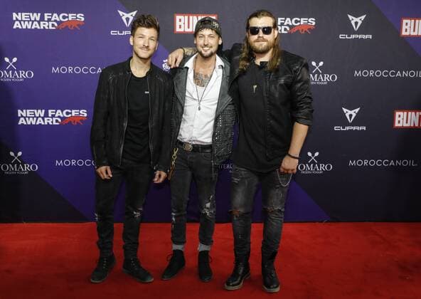 29.08.2019. Düsseldorf. Band Kuult auf dem Bunte New Faces Award im alten Stahlwerk. Düsseldorf Altes Stahlwerk, Ronsdorfer Str. Nordrhein-Westfalen Deutschland