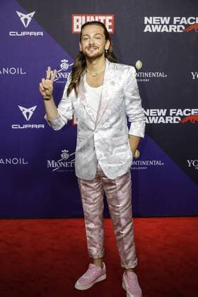 29.08.2019. Düsseldorf. Gast auf dem Bunte New Faces Award im alten Stahlwerk. Riccardo Simonetti Düsseldorf Altes Stahlwerk, Ronsdorfer Str. Nordrhein-Westfalen Deutschland