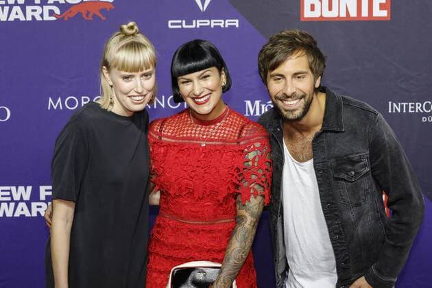 29.08.2019. Düsseldorf. Gast auf dem Bunte New Faces Award im alten Stahlwerk. LEA, NESSI and Max Giesinger Düsseldorf Altes Stahlwerk, Ronsdorfer Str. Nordrhein-Westfalen Deutschland