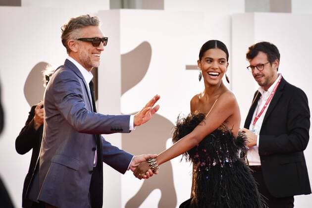 Filmfestspiele in Venedig - J accuse Premiere Foto IPP Daniele Cifala 30 08 2019 76 th Festival del Cinema di Venezia J Accuse (An Officer And A Spy) Red Carpet Arrivals - The 76th Venice Film Festival nella foto: Tina Kunakey and Vincent Cassel  0