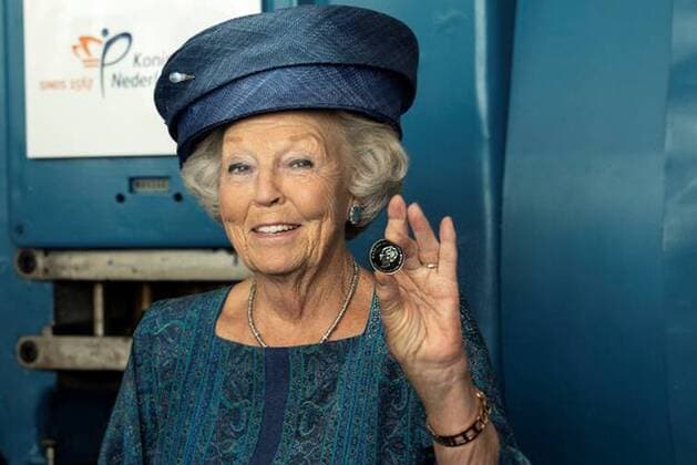 Entertainment Bilder des Tages 31-08-2019 Utrecht Princess Beatrix during the 70th anniversary of the Dutch Cancer Society at the Royal Mint in Utrecht. On the occasion of the 70th anniversary, the Royal Dutch Mint, in collaboration with the Dutch Cancer Society, is publishing the Dutch Cancer Society Medal in a coincard. This coin tells the story of 70 years of KWF. The design symbolizes the growth and progress of 70 years of fighting cancer.  Copyright: xx