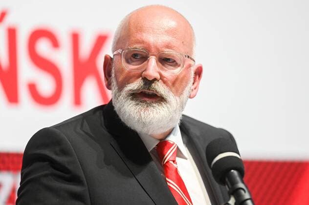 31.08.2019 GDANSK OBCHODY 39. ROCZNICY POROZUMIEN SIERPNIOWYCH W GDANSKU CEREMONIA WRECZENIA MEDALI WDZIECZNOSCI W EUROPEJSKIM CENTRUM SOLIDARNOSCI N Z FRANS TIMMERMANS FOT MATEUSZ SLODKOWSKI FOTONEWS NEWSPIX.PL --- Newspix.pl Ceremony of giving out medals of gratitude at the European Solidarity Center  20190831FNMS176