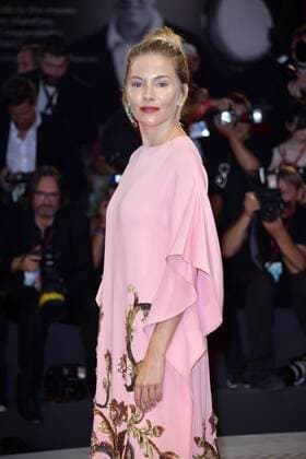 76th Venice Film Festival 2019, Red Carpet Kineo Prize. Pictured Sienna Miller  Copyright: xSimonexComi xVeneziax xIPAx xVeneziax
