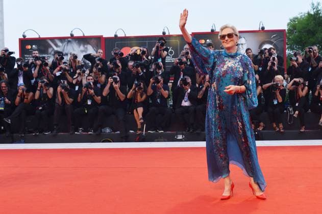 76th Venice International Film Festival. Mostra del Cinema. Red Carpet of Laundromat movie. 76eme Mostra de Venise. presentation du film Laundromat VENICE, ITALY - SEPTEMBER 1: Meryl Streep 244462 2019-09-01 Venice Italie  Copyright: xEricxCatarinax STAR_244462_015