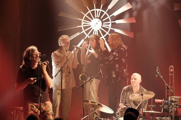01.09..2019 xkhx Kassel, Kulturzelt Konzert 17 Hippies dreizehnköpfige Berliner Band