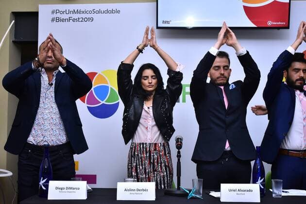 Bien Fest 2019 press conference MEXICO CITY, MEXICO - SEPTEMBER 3: Diego DiMarco and Actress Aislinn Derbez performing a yoga dynamic during a press conference to promote Bien Fest 2019 It is a festival to raise awareness among citizens to be in good health at Casa Zertu on September 3, 2019 in Mexico City, Mexico  Copyright: xCarlosxTischlerx EYE_7835