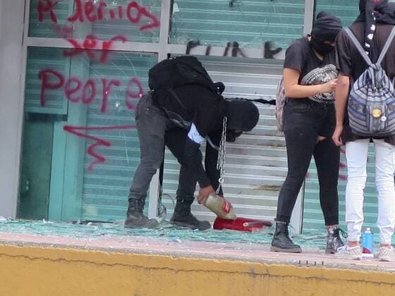 Mexiko, Ausschreitungen an der Universität UNAM in Mexiko-Stadt September 3, 2019: EUM20190903SOC05.JPG.CIUDAD DE MEXICO ProtestProtesta-UNAM Violencia.- Este martes 3 de septiembre de 2019, un grupo de jovenes encapuchados realizan actos vandalicos en las instalaciones de la Rectoria de la Universidad Nacional Autonoma de Mexico. Foto: Agencia EL UNIVERSALHugo GarciaEVZ Copyright: xElxUniversalx