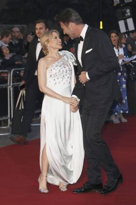 Kylie Minogue mit Freund Paul Solomons bei der Verleihung der GQ Men of the Year Awards 2019 in der Tate Modern. London, 03.09.2019 *** Kylie Minogue with friend Paul Solomon at the GQ Men of the Year Awards 2019 ceremony at the Tate Modern London, 03 09 2019 Foto:xD.xJonesx xFuturexImage