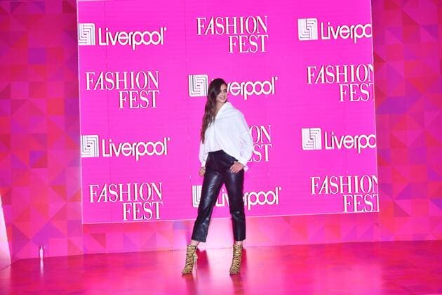 Fashion Fest press Autumn Winter press conference MEXICO CITY, MEXICO - SEPTEMBER 4: American Model Taylor Hill poses for photos during Fashion Fest Autumn Winter press conference at Estacion Indianilla on September 4, 2019 in Mexico City, Mexico  Copyright: xCarlosxTischlerx EYE_8480