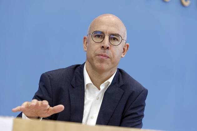 Gabriel Felbermayr 2019-09-05, Berlin, Deutschland Bundespressekonferenz. Prof. Gabriel Felbermayr, Ph.D., Präsident des Instituts für Weltwirtschaft (r.) bei der Vorstellung des aktuellen Kieler Subventionsberichts.