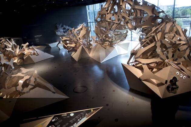 Bilder des Jahres 2019, News 09 September News Themen der Woche KW 36 News Bilder des Tages Futurium Berlin - Eroeffnung DEU, Deutschland, Germany, Berlin, 05.09.2019 Blick in die Ausstellung bei der Eroeffnung vom Futurium Berlin in Berlin-Mitte. Mit dem Futurium ensteht ein neuer Ort fuer Ausstellungen und Veranstaltungen rund um das Thema Zukunftsgestaltung in Berlin. Das Futurium ist eine Initiative der Bundesregierung gemeinsam mit fuehrenden deutschen Wissenschaftsorganisationen, Stiftungen und der deutschen Wirtschaft. Es ist eine unabhaengige Plattform für Dialog und Vernetzung zwischen Staat, Wissenschaft, Wirtschaft und Gesellschaft. Exhibition of science subjects at the opening of the Futurium in Berlin, Germany. Futurium is a House of Futures. Here, everything revolves around the question: how do we want to live? In the exhibition, visitors can discover many possible futures; in the Forum, they can take part in ope