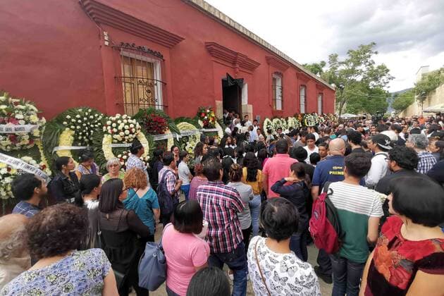 Mexiko, Trauer um Francisco Toledo September 6, 2019: EUM20190906CUL25.JPG.OAXACA, Oax. DeathDeceso-Toledo.- 6 de septiembre de 2019. Amigos, familiares y seguidores del artista Francisco Toledo se reunen en el Instituto de Artes Graficas de Oaxaca (IAGO), en donde se le realiza un homenaje con ofrendas florales al pintor fallecido el jueves a los 79 anos de edad. Foto: Agencia EL UNIVERSALEELG Copyright: xElxUniversalx