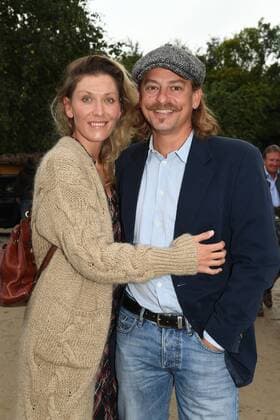 Florian Fischer mit Freundin 25.Tabaluga Golf Cup Charitygolf Abendgala Stall Greinwaldhof Tutzing 07. September 2019