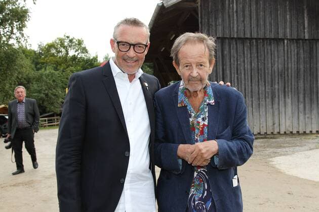 Michael Roll mit Vater Gernot Roll, Tabaluga Golf Cup 2019 Gala Abend im Reitstall in Tutzing am 07.09.2019