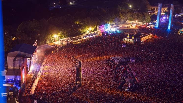 Entertainment Bilder des Tages Lollapalooza Berlin 2019. Besucher des Lollapalooza Berlin 2019 am 07. und 08.09.2019 im Olympiastadion Berlin. 20190907SFL0034