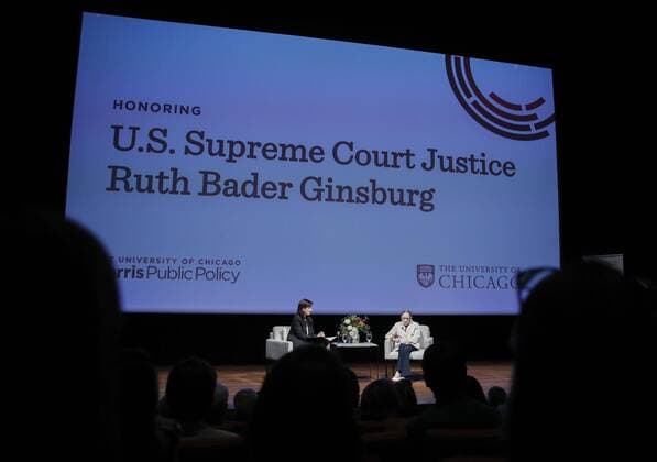 IMAGO ICONS: Ruth Bader Ginsburg Berühmte Feministinnen, Ruth Bader Ginsburg U.S. Supreme Court Justice Ruth Bader Ginsburg speaks at the University of Chicago in Chicago on Monday, September 9, 2019.  CHI2019090914 KAMILxKRZACZYNSKI