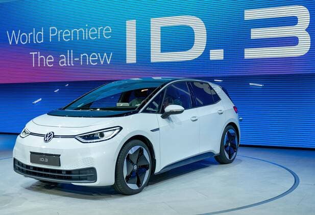 68. Internationale Automobil Ausstellung IAA 09.09.2019, Frankfurt: Volkswagen präsentiert die Weltpremiere des neuen ID 3 während der Volkswagen Gropu Night auf der 68. Internationalen Automobil Ausstellung IAA in Frankfurt. Die Ausstellung ist für das Publikum vom 12.09. bis 22.09.2019 geöffnet. Frankfurt Deutschland Messe *** 68 International Motor Show IAA 09 09 2019, Frankfurt Volkswagen presents the world premiere of the new ID 3 during the Volkswagen Gropu Night at the 68 International Motor Show IAA in Frankfurt The exhibition is open to the public from 12 09 to 22 09 2019 Frankfurt Germany Fair