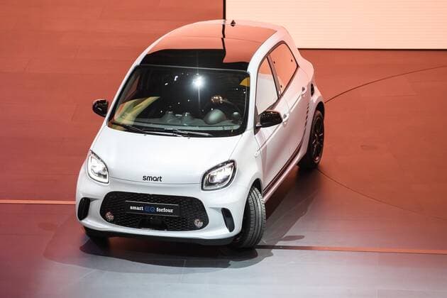 10.09.2019, xkvx, Wirtschaft Automobil, IAA 2019 - Internationale Automobil Ausstellung emspor, v.l. smart EQ forfour Auto Elektroauto E-Auto Frankfurt am Main *** 10 09 2019, xkvx, Economy Automotive, IAA 2019 International Motor Show emspor, v l smart EQ forfour Auto Elektroauto E Auto Frankfurt am Main