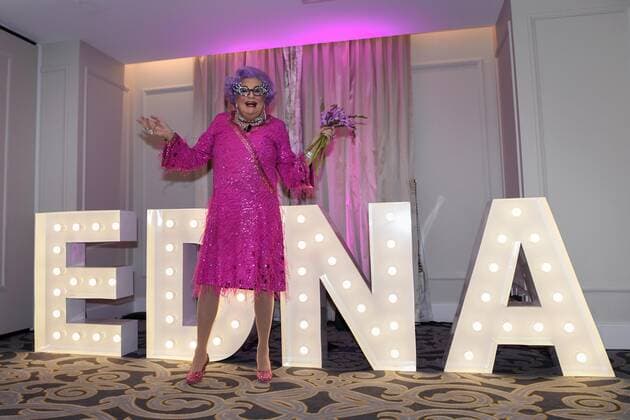 HIGH TEA WITH DAME EDNA MEDIA CALL, Dame Edna Everage is seen during a High Tea event at The Langham in Sydney, Wednesday, September 11, 2019. Dame Edna Everage s new show, My Gorgeous Life?, will tour Australia September through to December this year. ( NO ARCHIVING, EDITORIAL USE ONLY, NO USE IN BOOKS WITHOUT CONSENT SYDNEY NSW AUSTRALIA  Copyright: xBIANCAxDExMARCHIx 20190911001418761953