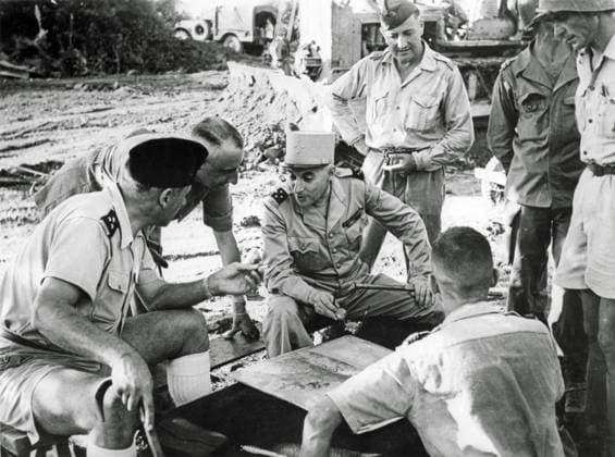 IMAGO History, Vietnamkrieg: 1955-1975 Indochina War, 1953 French generals Henri de Navarre, RenÃ© Cogny and colonel De Castries talking about their military strategy before the Operation Castor. Indochina War, October 1953 Copyright: xPhoto12 ArchivesxSnarkx DFS16A00_014