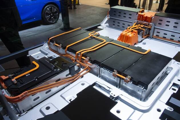 Batterie eines Elektrofahrzeugs, Opel Corsa, Feature, Randmotiv, Symbolfoto, Internationale Automobil- Ausstellung IAA 2019 in Frankfurt, am 10.09.2019.