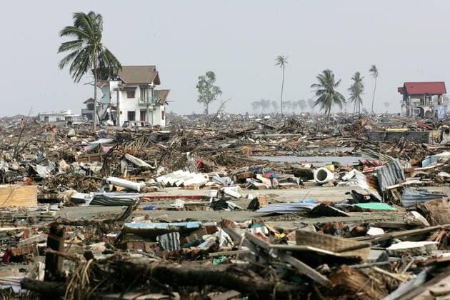 Banda Aceh, Indonesien - Tsunami, Banda Aceh nach dem Tsunami 18.01.2005, Banda Aceh, Sumatra, Indonesien, IDN - Ruinen, der durch den Tsunami zerstoerten Stadt Banda Aceh. Banda Aceh Aceh Indonesien *** Banda Aceh, Indonesia Tsunami, Banda Aceh after the Tsunami 18 01 2005, Banda Aceh, Sumatra, Indonesia, IDN Ruins of the Tsunami Destroyed City Banda Aceh Banda Aceh Aceh Indonesia