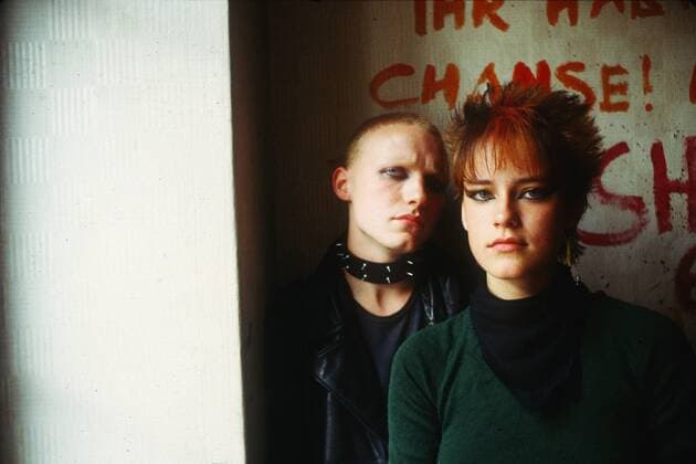 Reportage Punks from East Berlin, 1982 Reportage Punks from East Berlin: apartment squatted by a group of punks in East Berlin. 1982 Copyright: xIlsexRuppert Photo12x RPP19A00_067