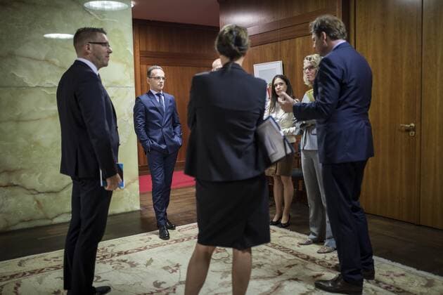 Bundesaussenminister Heiko Maas (2L), SPD, aufgenommen vor dem Treffen mit Lise Grandee, residierenden UN-Koordinatorin im Jemen, und Martin Griffiths, UN-Sonderbeauftragter fuer den Jemen, in Berlin, 13.09.2019. Berlin Germany