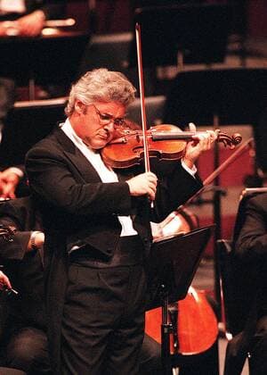 June 4, 2000, Santurce, PR, PR: 06 04 00, SANTURCE, CENTRO DE BELLAS ARTES, FESTIVAL CASALS, EL VIOLINISTA, PINCHAS ZUKERMAN Santurce PR  - ZUMAd69_ 20000604_zaa_d69_001 Copyright: xRosarioxFernandezxEstevex