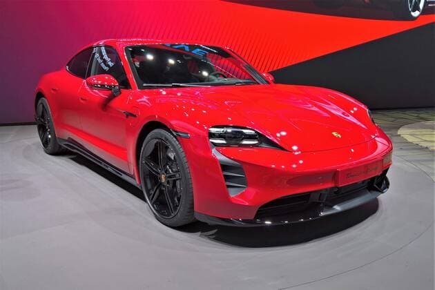 IAA, Internationale Automobil Ausstellung 2019 in Frankfurt am Main, ausgerichtet vom Verband der Automobilindustrie VDA. Foto: Porsche Taycan Turbo - Weltpremiere *** IAA, International Motor Show 2019 in Frankfurt am Main, organized by the German Association of the Automotive Industry VDA Photo Porsche Taycan Turbo World Premiere