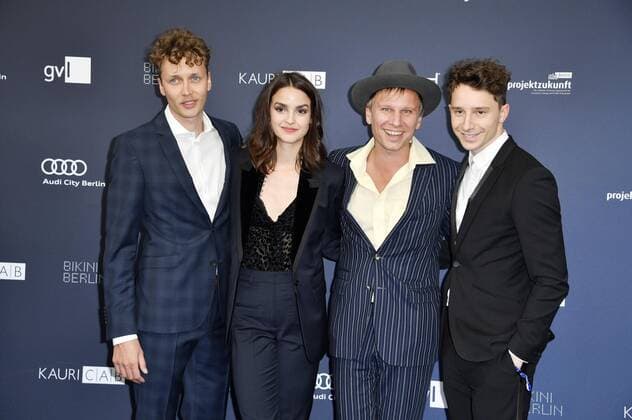 Julius Feldmeier, Luise Befort, Robert Stadlober und Jonathan Berlin bei der Verleihung des Deutschen Schauspielpreises 2019 im Zoo Palast. Berlin, 13.09.2019