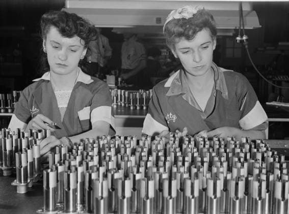 Two Female Workers Inspecting Airplane Motor Parts during World War II, USA, Ann Rosener for Office of War Information, August 1942 Editorial Use Only  Copyright: CircaxImages ghi-circa02708