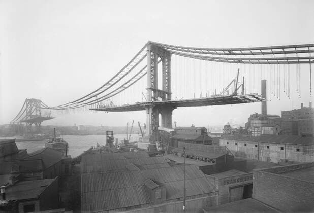 Manhattan Bridge Construction, View from Brooklyn, New York, USA, Bain News Service, March 1909  Copyright: CircaxImages ghi-circa02914