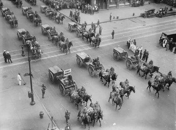 Parade Honoring World War I Veterans, New York City, New York, USA, Bain News Service, September 10, 1919  Copyright: CircaxImages ghi-circa02955