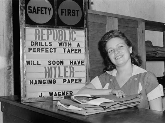 Female Factory Worker at Drill and Tool Plant that Manufactures Drills for use in all War Production Industries, Republic Drill and Tool Company, Chicago, Illinois, USA, Ann Rosener, Office of War Information, August 1942 Editorial Use Only  Copyright: CircaxImages ghi-circa04493