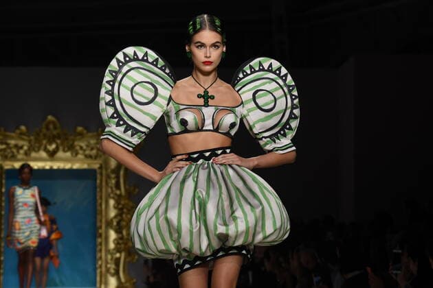 Bilder des Jahres 2019, Entertainment 09 September Entertainment Themen der Woche KW38 Entertainment Bilder des Tages Milan Fashion Week, Women Spring Summer 2020. Milan, Women s Fashion, Spring Summer 2020. Moschino catwalk Pictured: Kaia Gerber  Copyright: xBlufotox xIPAx xFotosickix