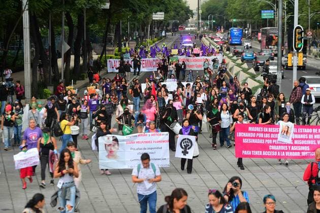 September 19, 2019: EUM20190919SOC05.JPG .CIUDAD DE MEXICO. ProtestProtesta-Feminista.- 19de septiembre de 2019. Aspectos de la marcha denominada Terremoto Feminista en protesta por los feminicidios, que salio del Monumento a la Revolucion y llego al Ãngel de la Independencia. Foto: Agencia EL UNIVERSALBerenice FregosoEELG Copyright: xElxUniversalx