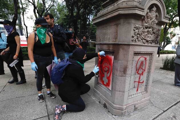 September 19, 2019: EUM20190919SOC08.JPG .CIUDAD DE MEXICO. ProtestProtesta-Feminista.- 19de septiembre de 2019. Aspectos de la marcha denominada Terremoto Feminista en protesta por los feminicidios, que salio del Monumento a la Revolucion y llego al Ãngel de la Independencia. Foto: Agencia EL UNIVERSALBerenice FregosoEELG Copyright: xElxUniversalx