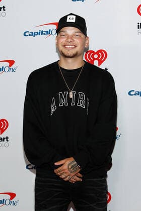 Kane Brown arrives for the iHeartRadio Music Festival at the T-Mobile Arena in Las Vegas, Nevada on Saturday, September 21, 2019.  LAV2019092186 JAMESxATOA