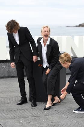 Bilder des Jahres 2019, Entertainment 09 September Entertainment Themen der Woche KW38 Entertainment Bilder des Tages Ilja Monti, Nina Hoss und Ina Weisse beim Photocall zu Das Vorspiel auf dem 67. Internationalen Filmfestival San Sebastian Festival Internacional de Cine de San Sebastian auf der Kursaal Terasse. San Sebastian, 22.09.2019 *** Ilja Monti, Nina Hoss and Ina Weisse at the Photocall to The Prelude at the 67th International Film Festival San Sebastian Festival Internacional de Cine de San Sebastian at the Kursaal Terasse San Sebastian, 22 09 2019 Foto:xC.xNiehausx xFuturexImage