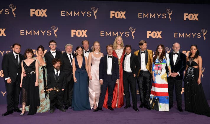 Bilder des Jahres 2019, Entertainment 09 September Entertainment Themen der Woche KW38 The cast and crew of Game of Thrones, winner of the award for Outstanding Drama Series for Game of Thrones appear backstage during the 71st annual Primetime Emmy Awards held at the Microsoft Theater in downtown Los Angeles on Sunday, September 22, 2019.  LAP201909221320 CHRISTINExCHEW
