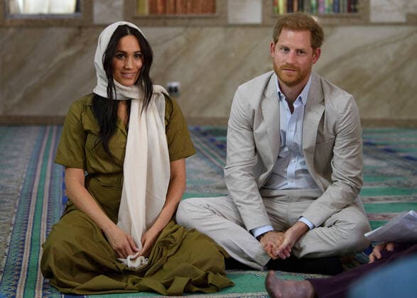 Bilder des Jahres 2019, Entertainment 09 September Entertainment Themen der Woche KW39 Entertainment Bilder des Tages . 24 09 2019. Cape Town, South Africa. Prince Harry and Meghan Markle, the Duke and Duchess of Sussex, at the Auwal Mosque in Bo Kaap in Bo Kaap, Cape Town, South Africa, on the second day of their Royal Tour.  xi-Imagesx IIM-20179-0137