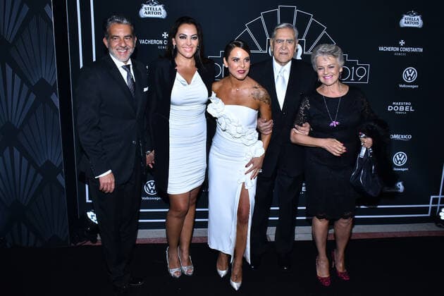GQ Man of the Year Awards- Arrivals MEXICO CITY, MEXICO - SEPTEMBER 25: (L-R) Edgar Raul Garcia Garcia, Veronica del Castillo, Kate del Castillo, Eric del Castillo, Kate Trillo del Castillo poses for photos during the black carpet of GQ Man of the Year Awards 2019 at Fronton Mexico on September 25, 2019 in Mexico City, Mexico  Copyright: xCarlosxTischlerx EYE_4707