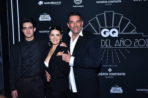 GQ Man of the Year Awards- Arrivals MEXICO CITY, MEXICO - SEPTEMBER 25: (L-R) Sebastian Poza, Mayrin Villanueva, Eduardo Santamarina poses for photos during the black carpet of GQ Man of the Year Awards 2019 at Fronton Mexico on September 25, 2019 in Mexico City, Mexico  Copyright: xCarlosxTischlerx EYE_4972
