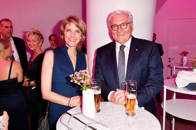 Marietta Slomka und Frank-Walter Steinmeier bei der Verleihung des Deutschen Radiopreises 2019 in der Elbphilharmonie. Hamburg, 25.09.2019