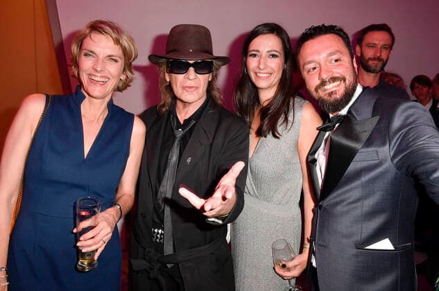 Marietta Slomka, Udo Lindenberg und Pinar Atalay mit Ehemann bei der Verleihung des Deutschen Radiopreises 2019 in der Elbphilharmonie. Hamburg, 25.09.2019