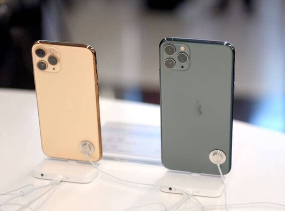 September 27, 2019, Kolkata, West Bengal, India: Apple iPhone11 is seen on display at South City Mall in Kolkata..Apple iPhone 11 smartphone officially launched in India. Kolkata India - ZUMAs197 20190927_zab_s197_011 Copyright: xAvishekxDasx